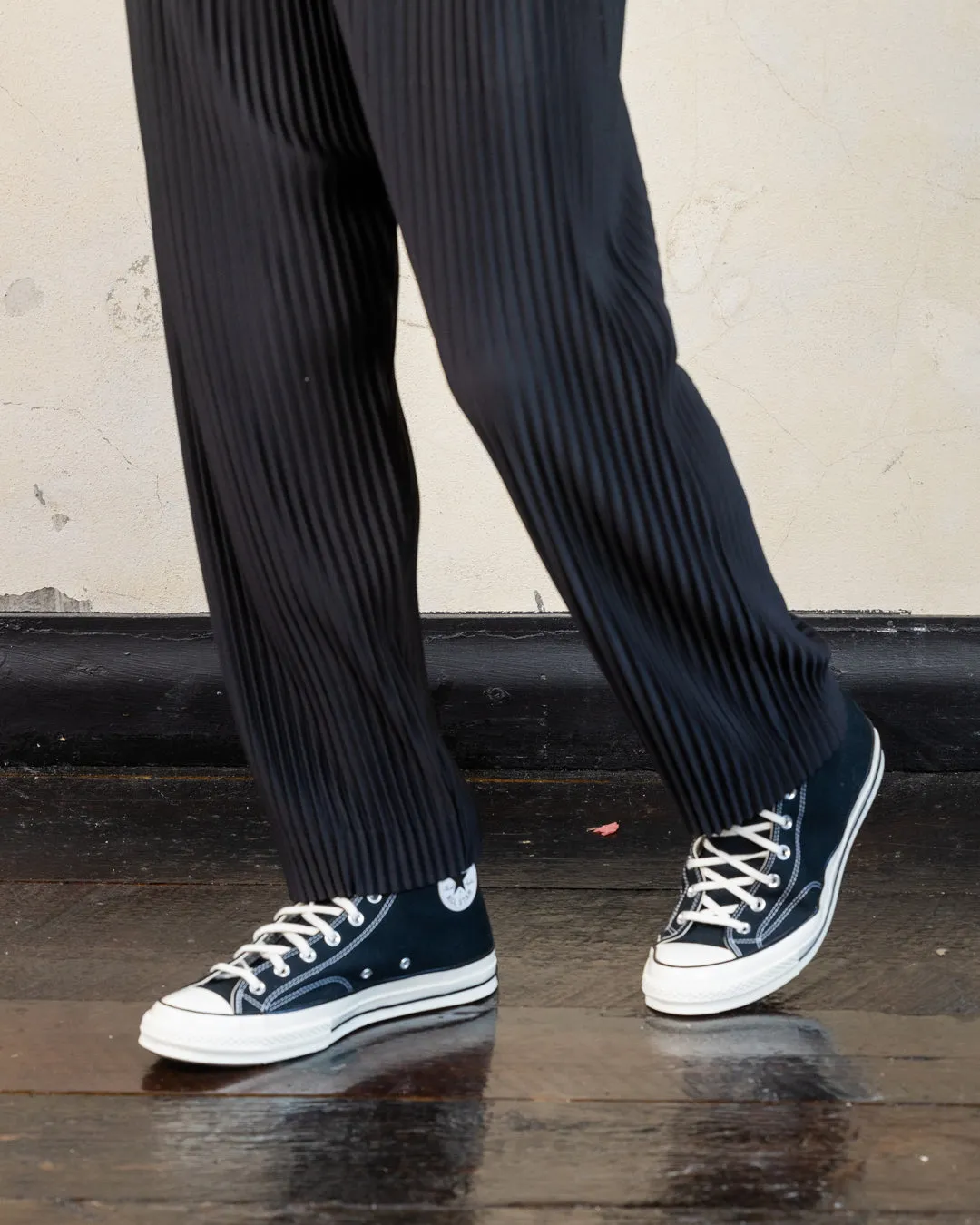 Black Plisse Harbour Pants - Elegant Pleated Trousers