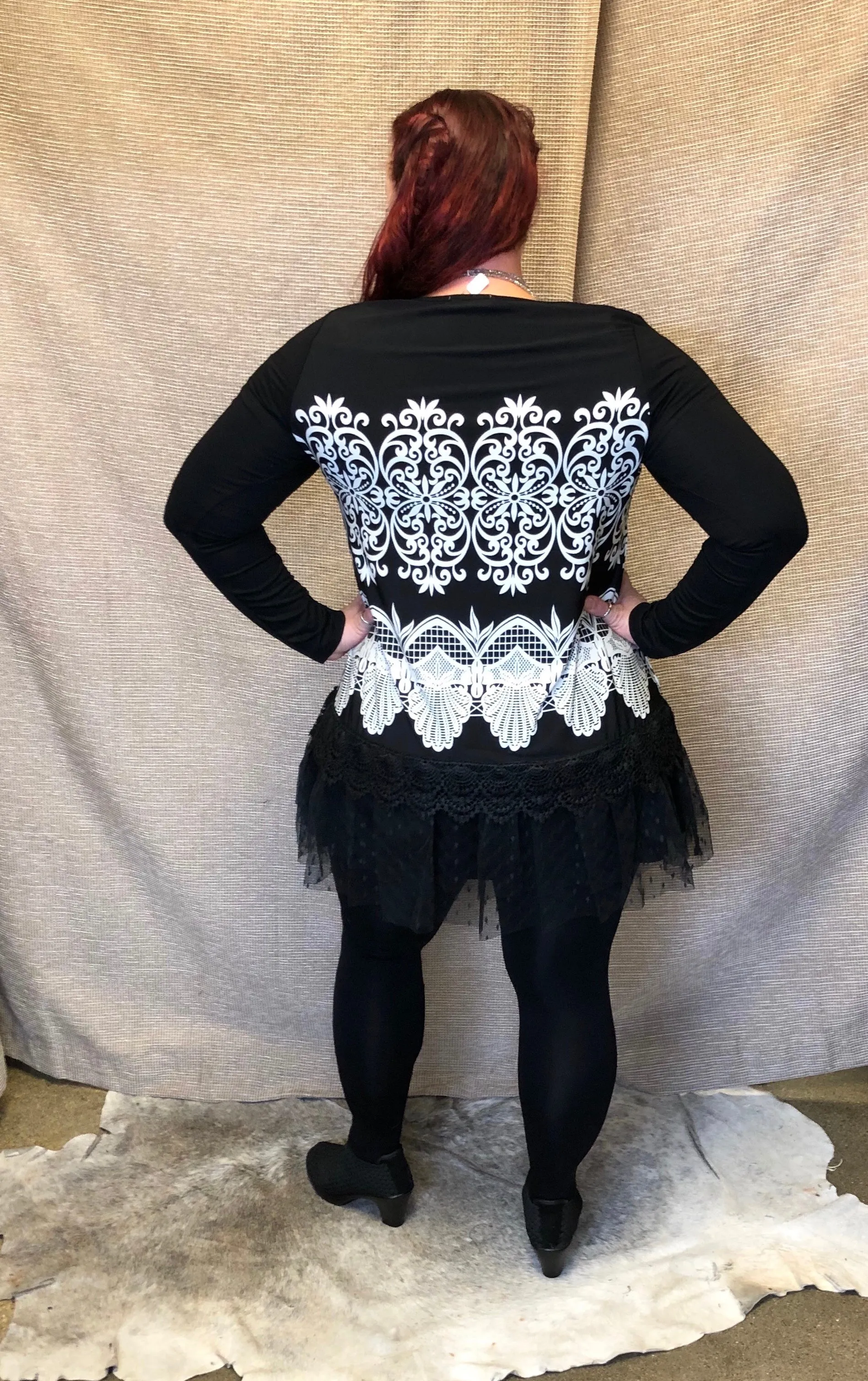 Black/White Lace Detail Tunic