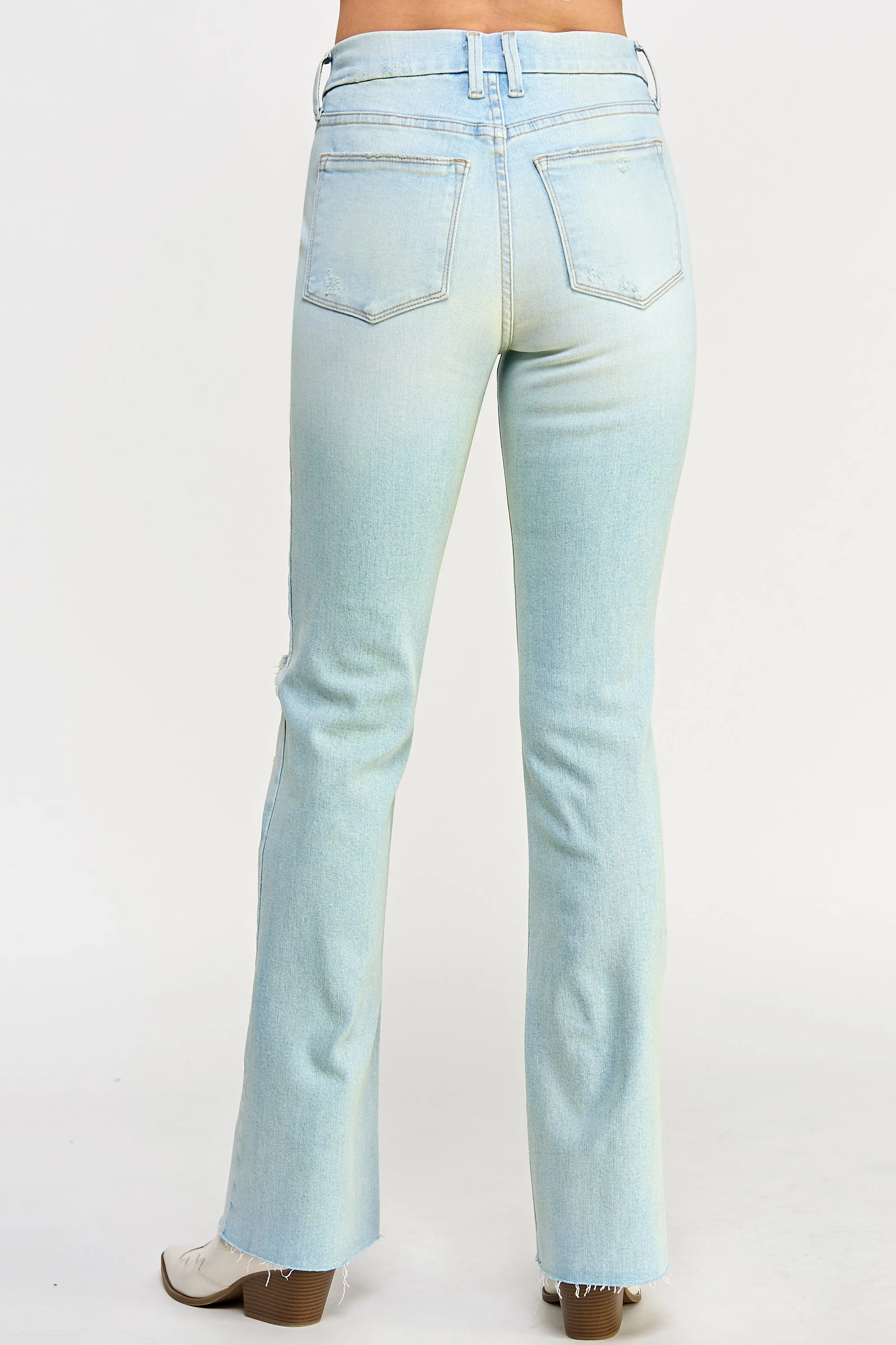 M RISE SLIM BOOTCUT W KNEE DISTRESSING IN LIGHT    /  SP-P12499