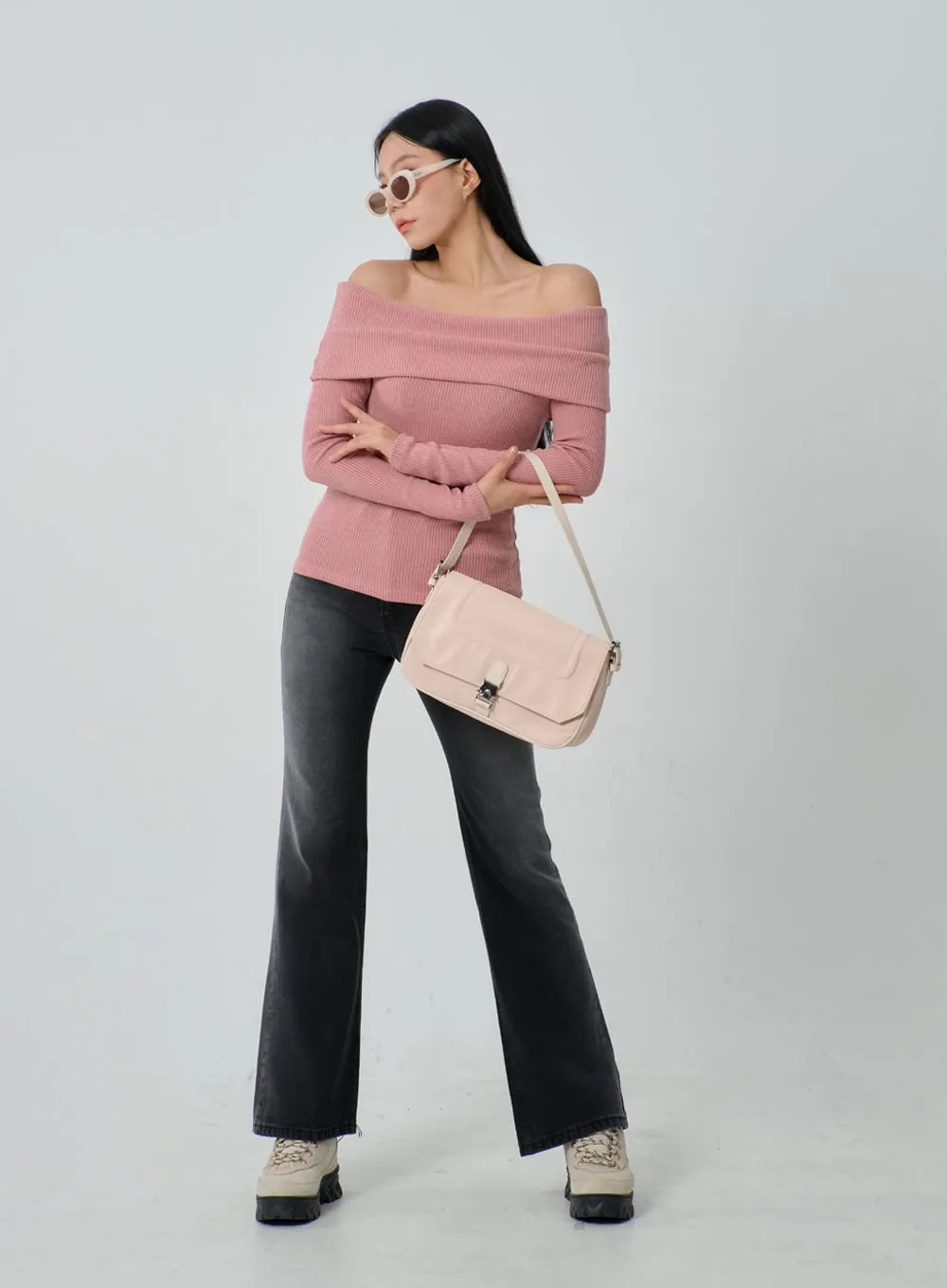 Ribbed Knit Off-Shoulder Top IJ318